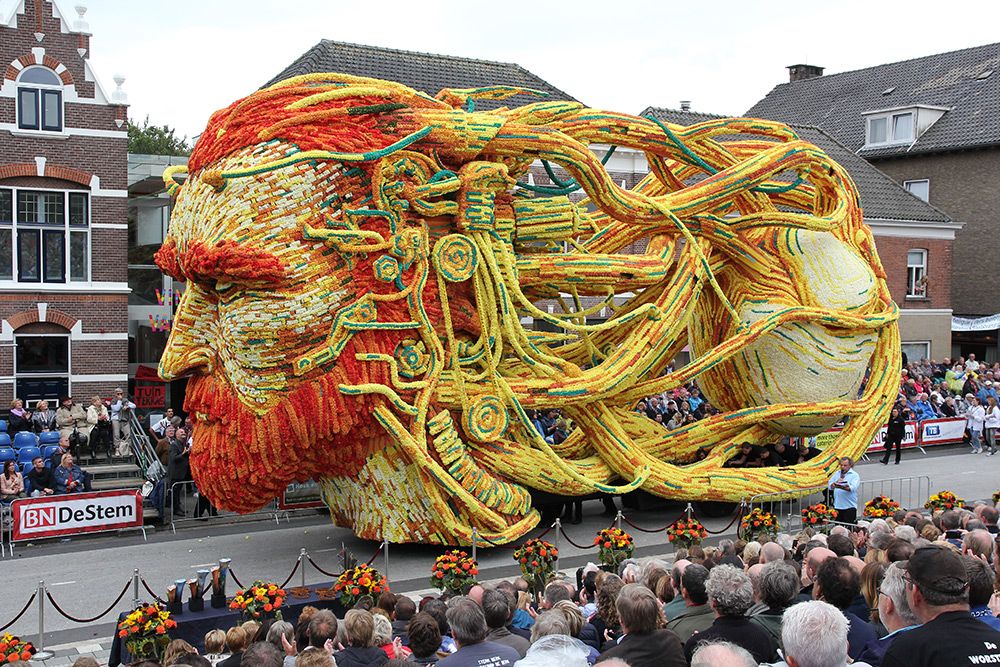 Corso Zundert: Parada fantastică din flori, inspirată din creațiile lui Vincent van Gogh!